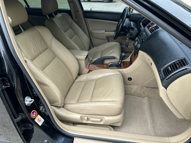Чорний Хонда Аккорд, об'ємом двигуна 2.4 л та пробігом 227 тис. км за 7700 $, фото 19 на Automoto.ua