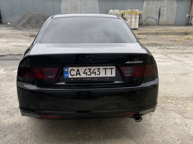 Чорний Хонда Аккорд, об'ємом двигуна 2 л та пробігом 300 тис. км за 8700 $, фото 4 на Automoto.ua