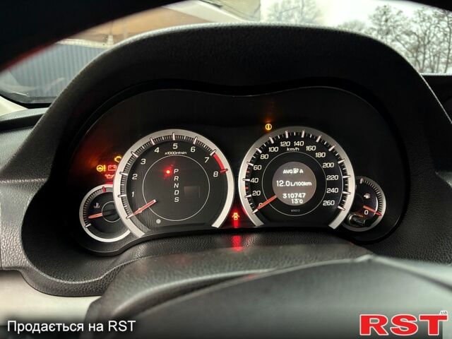 Черный Хонда Аккорд, объемом двигателя 2.4 л и пробегом 310 тыс. км за 10000 $, фото 6 на Automoto.ua