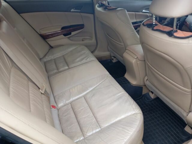 Чорний Хонда Аккорд, об'ємом двигуна 2.4 л та пробігом 175 тис. км за 7300 $, фото 7 на Automoto.ua