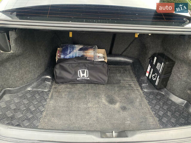 Черный Хонда Аккорд, объемом двигателя 2.2 л и пробегом 250 тыс. км за 8000 $, фото 6 на Automoto.ua