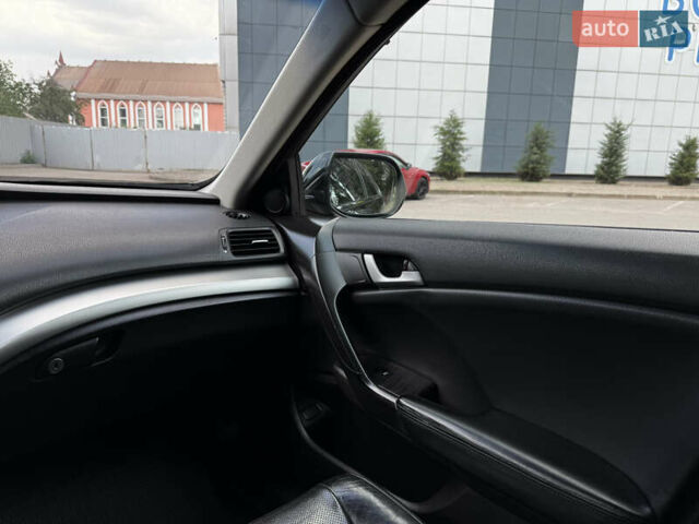 Чорний Хонда Аккорд, об'ємом двигуна 2.4 л та пробігом 235 тис. км за 12307 $, фото 16 на Automoto.ua