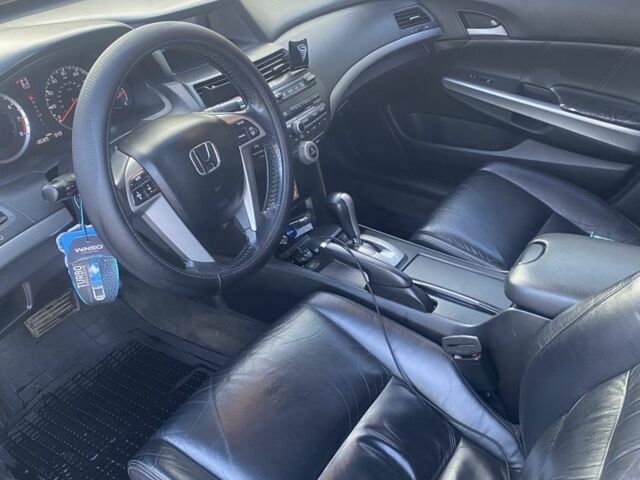 Черный Хонда Аккорд, объемом двигателя 0 л и пробегом 215 тыс. км за 6200 $, фото 6 на Automoto.ua