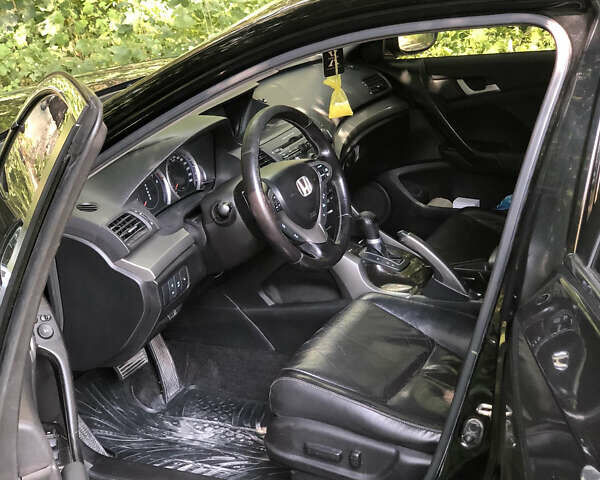 Чорний Хонда Аккорд, об'ємом двигуна 2.4 л та пробігом 148 тис. км за 9800 $, фото 6 на Automoto.ua