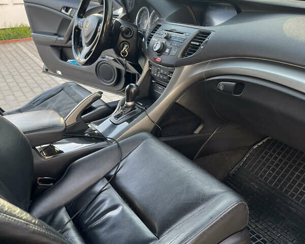 Чорний Хонда Аккорд, об'ємом двигуна 2 л та пробігом 285 тис. км за 9200 $, фото 16 на Automoto.ua