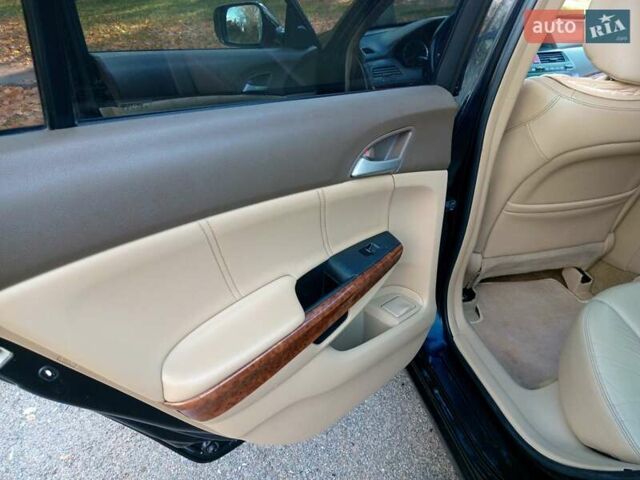 Черный Хонда Аккорд, объемом двигателя 2.35 л и пробегом 177 тыс. км за 7700 $, фото 22 на Automoto.ua