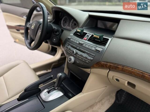 Чорний Хонда Аккорд, об'ємом двигуна 3.5 л та пробігом 200 тис. км за 9700 $, фото 28 на Automoto.ua
