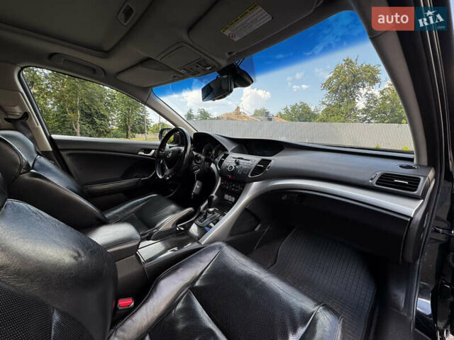 Чорний Хонда Аккорд, об'ємом двигуна 2.4 л та пробігом 235 тис. км за 12307 $, фото 10 на Automoto.ua