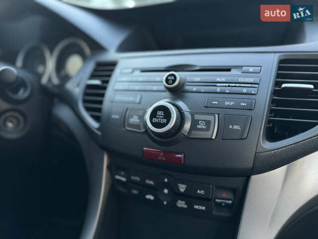 Чорний Хонда Аккорд, об'ємом двигуна 2 л та пробігом 208 тис. км за 10500 $, фото 14 на Automoto.ua