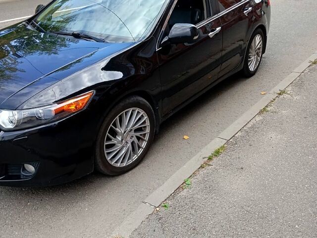 Черный Хонда Аккорд, объемом двигателя 2.4 л и пробегом 255 тыс. км за 9200 $, фото 1 на Automoto.ua