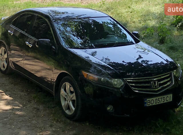 Чорний Хонда Аккорд, об'ємом двигуна 2.4 л та пробігом 148 тис. км за 9800 $, фото 4 на Automoto.ua