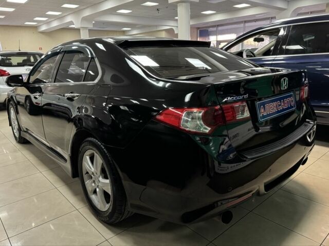 Черный Хонда Аккорд, объемом двигателя 2.4 л и пробегом 187 тыс. км за 9500 $, фото 1 на Automoto.ua