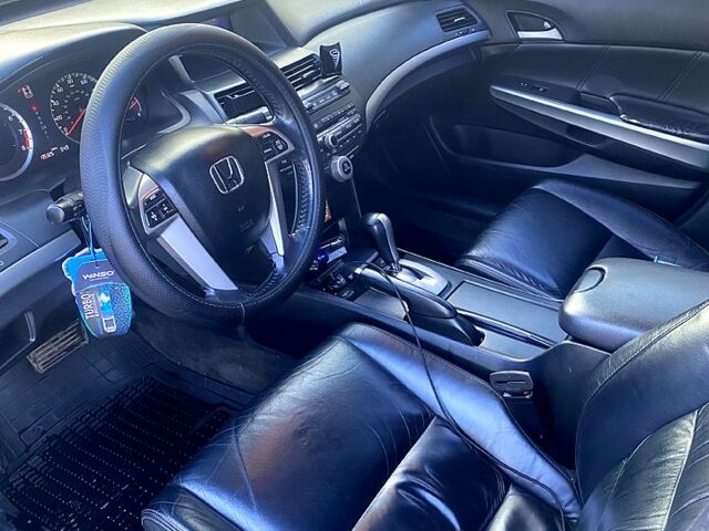 Черный Хонда Аккорд, объемом двигателя 2.4 л и пробегом 215 тыс. км за 6200 $, фото 8 на Automoto.ua