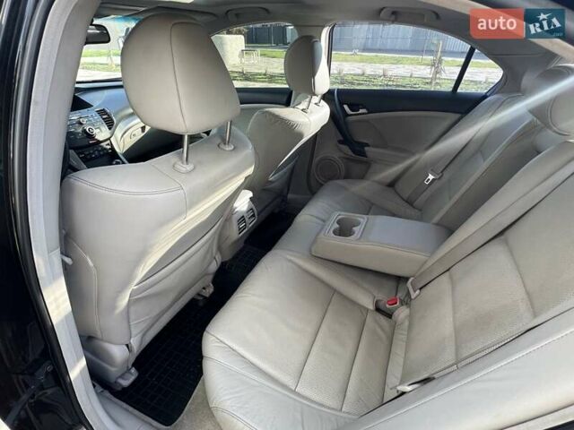 Черный Хонда Аккорд, объемом двигателя 2 л и пробегом 167 тыс. км за 9700 $, фото 45 на Automoto.ua