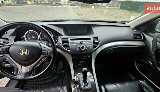 Чорний Хонда Аккорд, об'ємом двигуна 2.35 л та пробігом 280 тис. км за 7900 $, фото 5 на Automoto.ua
