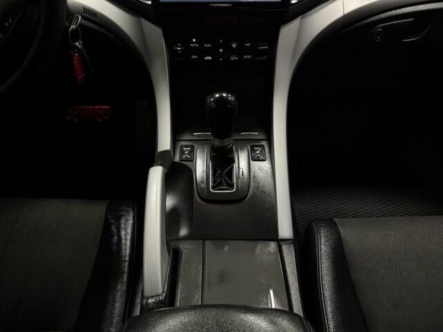 Черный Хонда Аккорд, объемом двигателя 2.4 л и пробегом 187 тыс. км за 9500 $, фото 13 на Automoto.ua