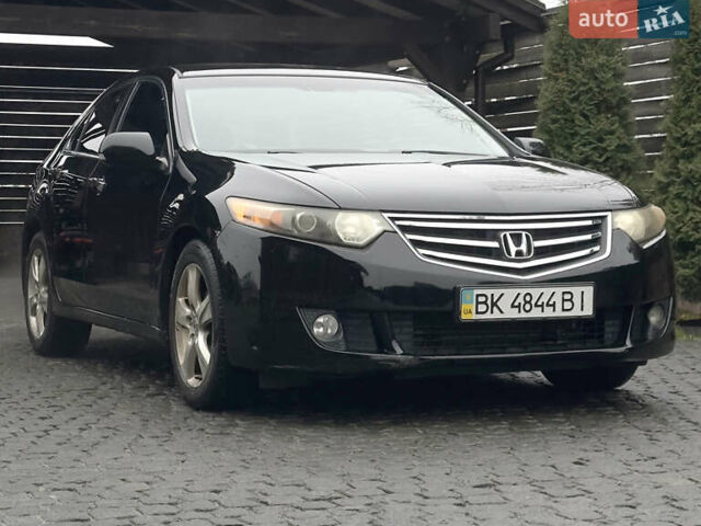 Черный Хонда Аккорд, объемом двигателя 2 л и пробегом 185 тыс. км за 7900 $, фото 2 на Automoto.ua