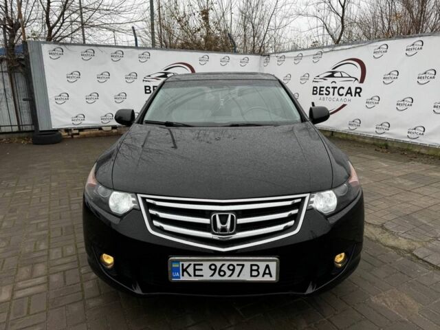 Чорний Хонда Аккорд, об'ємом двигуна 2.4 л та пробігом 209 тис. км за 8200 $, фото 4 на Automoto.ua