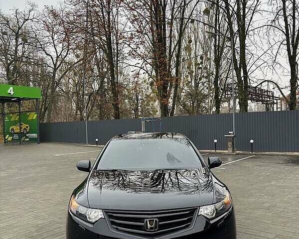 Черный Хонда Аккорд, объемом двигателя 2.4 л и пробегом 310 тыс. км за 10000 $, фото 12 на Automoto.ua