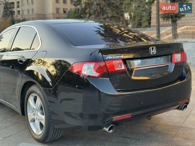 Чорний Хонда Аккорд, об'ємом двигуна 2 л та пробігом 208 тис. км за 10500 $, фото 2 на Automoto.ua