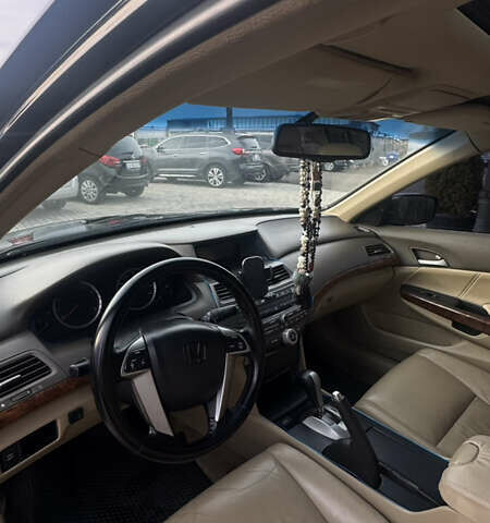 Черный Хонда Аккорд, объемом двигателя 2.35 л и пробегом 280 тыс. км за 7200 $, фото 5 на Automoto.ua