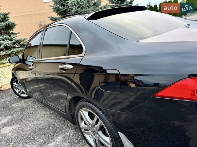 Черный Хонда Аккорд, объемом двигателя 2 л и пробегом 167 тыс. км за 8000 $, фото 6 на Automoto.ua