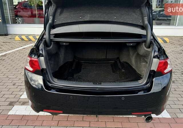 Черный Хонда Аккорд, объемом двигателя 2 л и пробегом 239 тыс. км за 10500 $, фото 12 на Automoto.ua