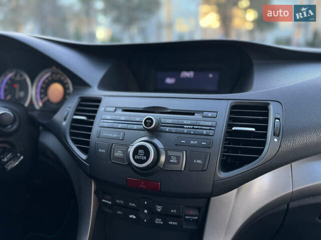 Чорний Хонда Аккорд, об'ємом двигуна 2 л та пробігом 208 тис. км за 10500 $, фото 13 на Automoto.ua