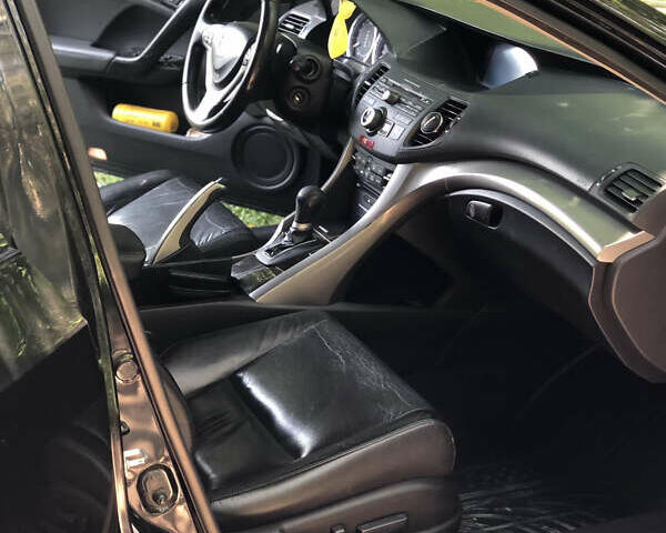 Чорний Хонда Аккорд, об'ємом двигуна 2.4 л та пробігом 148 тис. км за 9800 $, фото 5 на Automoto.ua