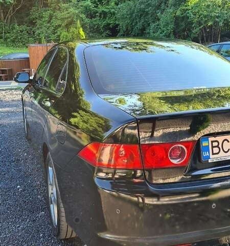 Чорний Хонда Аккорд, об'ємом двигуна 2 л та пробігом 320 тис. км за 6000 $, фото 9 на Automoto.ua