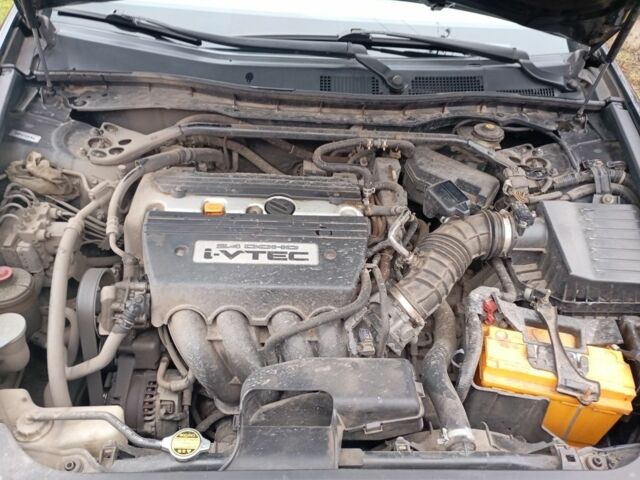 Чорний Хонда Аккорд, об'ємом двигуна 2.4 л та пробігом 175 тис. км за 7300 $, фото 5 на Automoto.ua