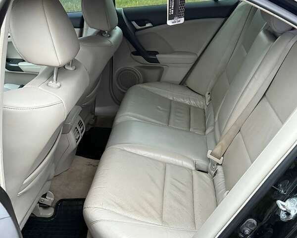 Черный Хонда Аккорд, объемом двигателя 2.4 л и пробегом 270 тыс. км за 8000 $, фото 21 на Automoto.ua