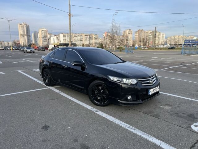 Чорний Хонда Аккорд, об'ємом двигуна 2.4 л та пробігом 250 тис. км за 8800 $, фото 3 на Automoto.ua
