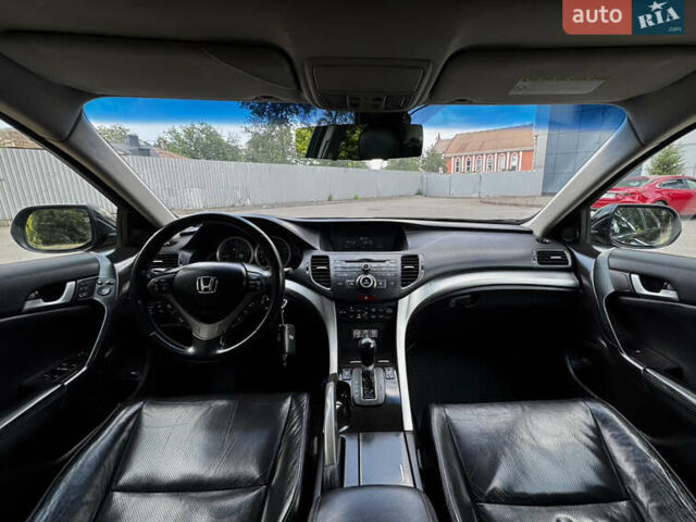 Чорний Хонда Аккорд, об'ємом двигуна 2.4 л та пробігом 235 тис. км за 12307 $, фото 14 на Automoto.ua