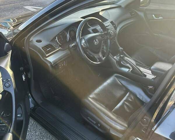 Чорний Хонда Аккорд, об'ємом двигуна 2 л та пробігом 177 тис. км за 9000 $, фото 12 на Automoto.ua