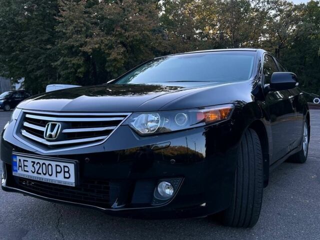Черный Хонда Аккорд, объемом двигателя 2.4 л и пробегом 219 тыс. км за 0 $, фото 1 на Automoto.ua