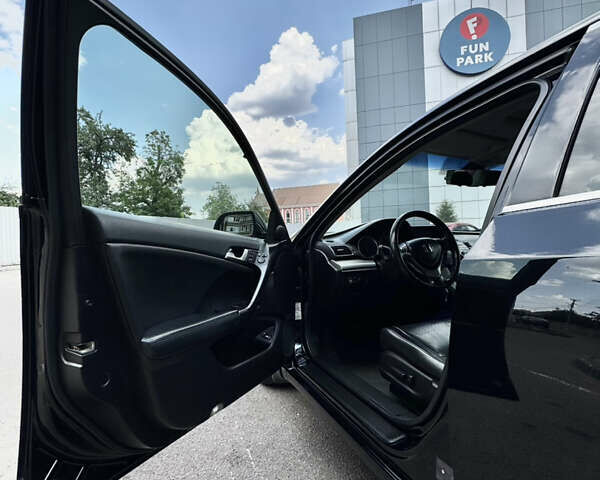 Чорний Хонда Аккорд, об'ємом двигуна 2.4 л та пробігом 235 тис. км за 12307 $, фото 12 на Automoto.ua