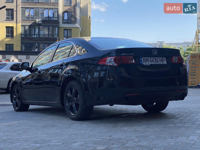 Черный Хонда Аккорд, объемом двигателя 2 л и пробегом 230 тыс. км за 8000 $, фото 6 на Automoto.ua