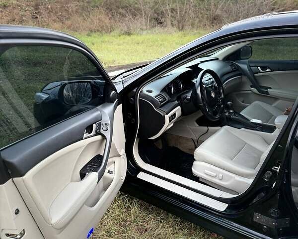 Черный Хонда Аккорд, объемом двигателя 2.4 л и пробегом 270 тыс. км за 8000 $, фото 22 на Automoto.ua