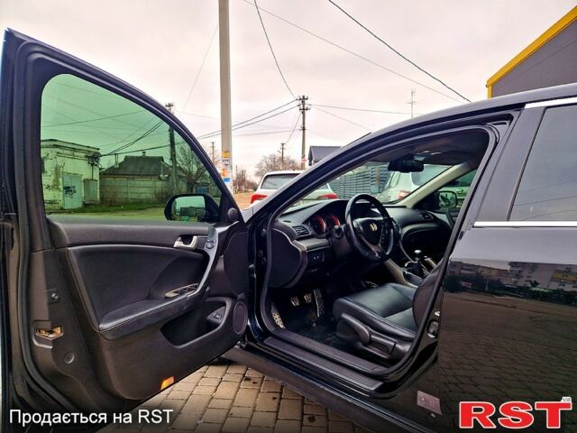 Черный Хонда Аккорд, объемом двигателя 2.5 л и пробегом 240 тыс. км за 10500 $, фото 3 на Automoto.ua