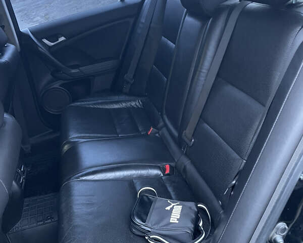 Черный Хонда Аккорд, объемом двигателя 2.4 л и пробегом 205 тыс. км за 9200 $, фото 14 на Automoto.ua