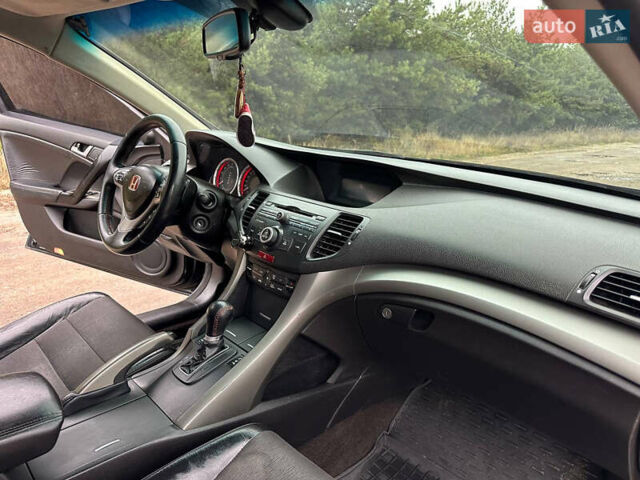 Чорний Хонда Аккорд, об'ємом двигуна 2.4 л та пробігом 205 тис. км за 7450 $, фото 19 на Automoto.ua