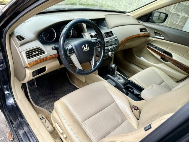 Чорний Хонда Аккорд, об'ємом двигуна 2.4 л та пробігом 310 тис. км за 6400 $, фото 3 на Automoto.ua