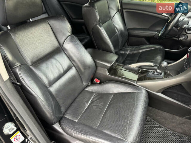 Черный Хонда Аккорд, объемом двигателя 2.35 л и пробегом 184 тыс. км за 9800 $, фото 28 на Automoto.ua