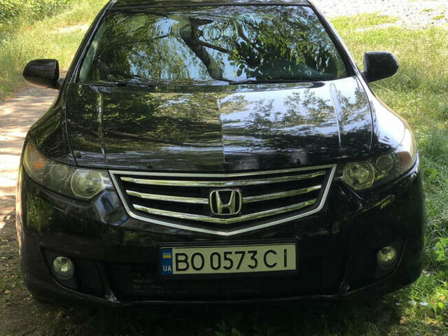 Чорний Хонда Аккорд, об'ємом двигуна 2.4 л та пробігом 148 тис. км за 9800 $, фото 9 на Automoto.ua