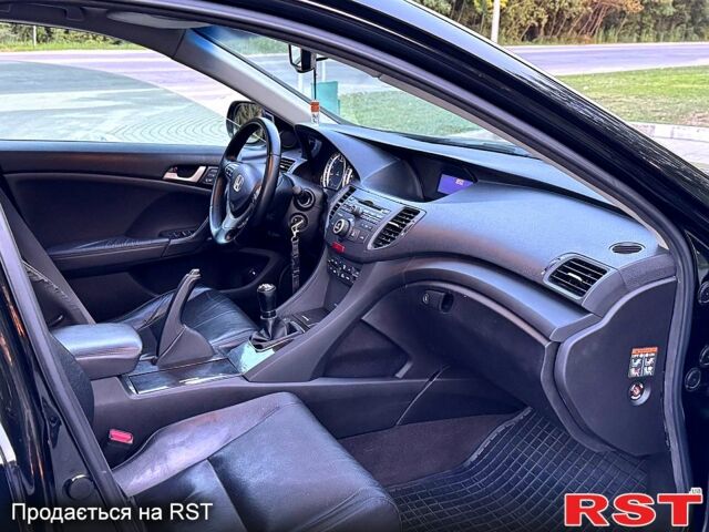 Черный Хонда Аккорд, объемом двигателя 2 л и пробегом 234 тыс. км за 7800 $, фото 5 на Automoto.ua