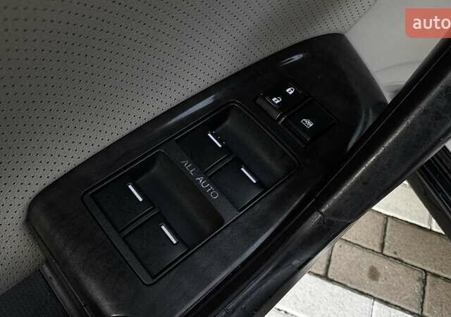 Черный Хонда Аккорд, объемом двигателя 2 л и пробегом 239 тыс. км за 10500 $, фото 28 на Automoto.ua