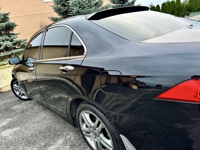 Черный Хонда Аккорд, объемом двигателя 2 л и пробегом 167 тыс. км за 8000 $, фото 5 на Automoto.ua