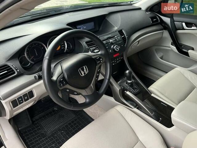 Черный Хонда Аккорд, объемом двигателя 2 л и пробегом 167 тыс. км за 9700 $, фото 15 на Automoto.ua