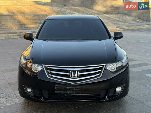 Чорний Хонда Аккорд, об'ємом двигуна 2 л та пробігом 208 тис. км за 10500 $, фото 9 на Automoto.ua